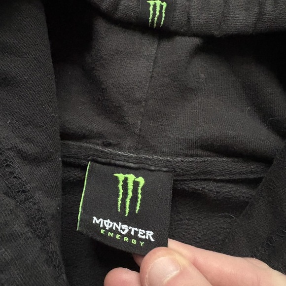 Monster Energy Hoodie Sweatshirt Mens Large Black Pullover Graphic Logo Y2K - Picture 3 of 14